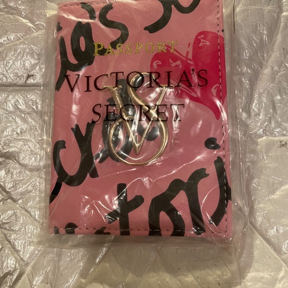 Passport Cover - Picture 4 of 4